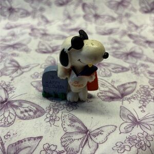🗝️Vintage “ Joe Vampire” Snoopy Halloween Collectible